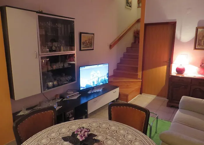 アパート Malenko *